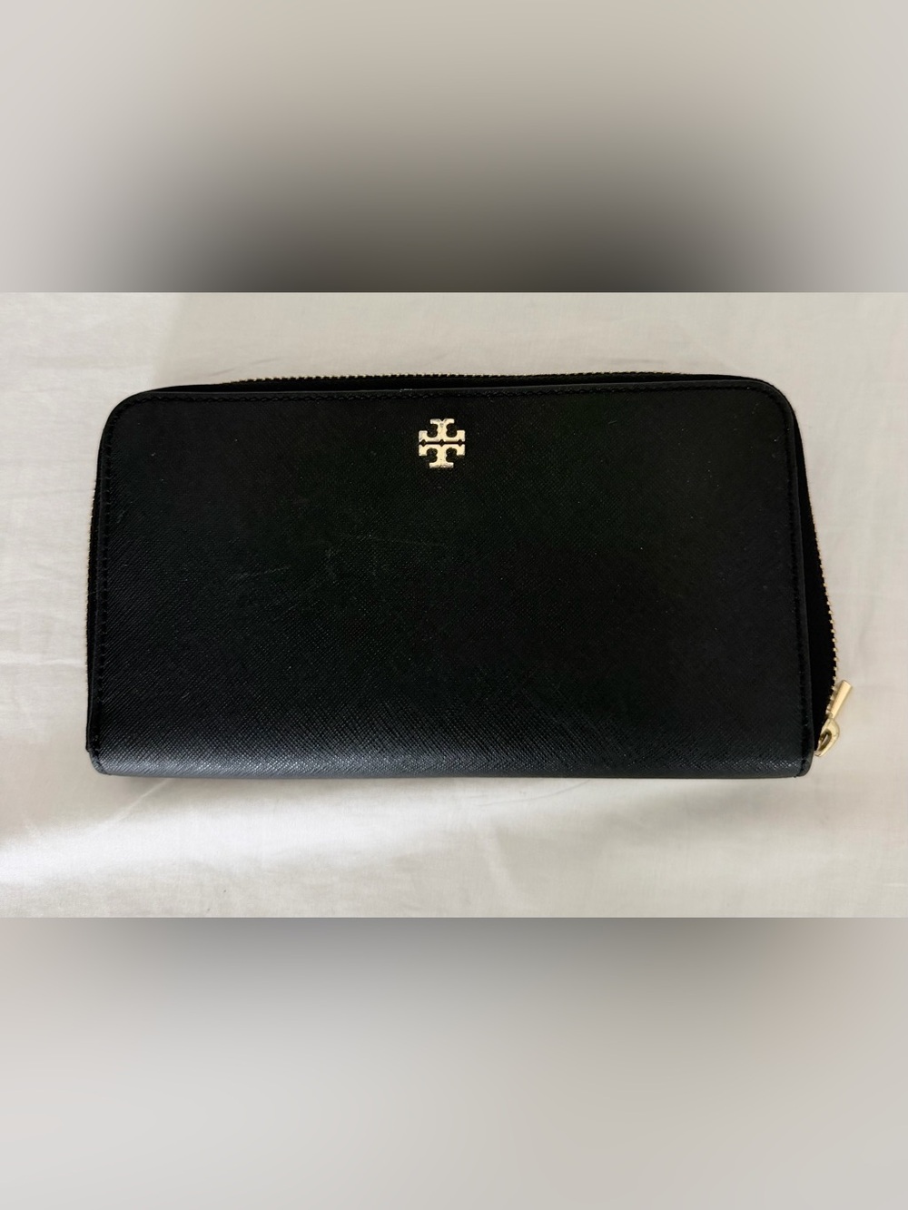 Tory Burch Black Saffiano Zip Wallet with Gold Logo
